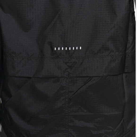 Nike Performance Essential Running jacket - Black- SIZE Medium - Picture 11 of 11